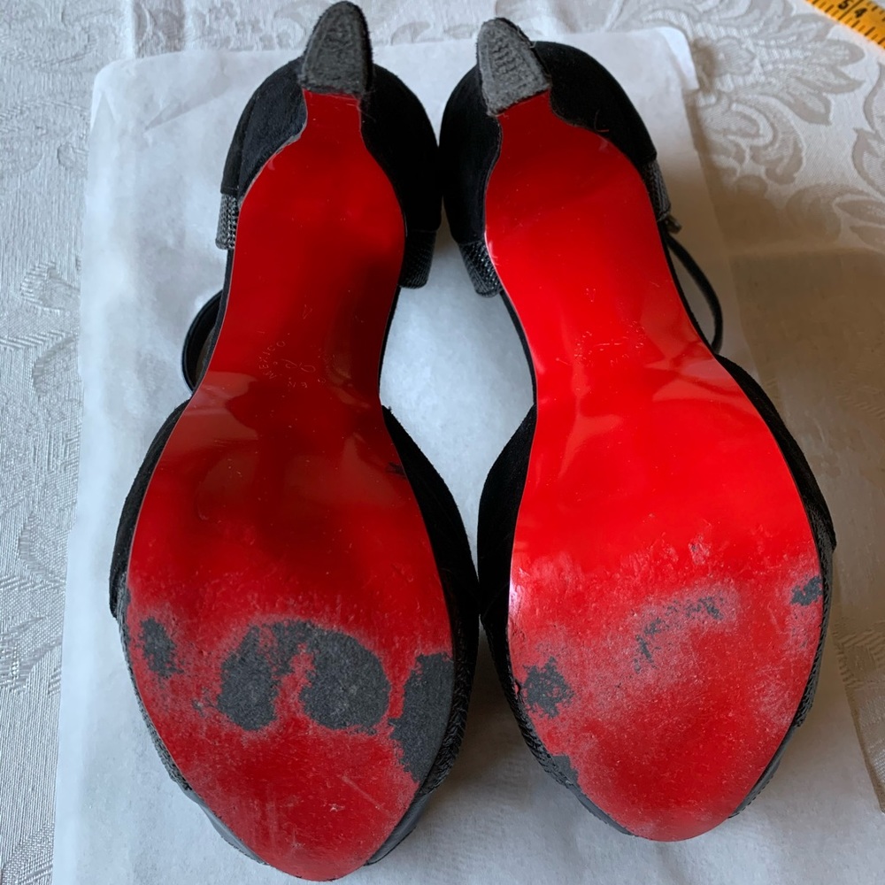 Beautiful Heeled Sandal. US 7 - Picture 7 of 8